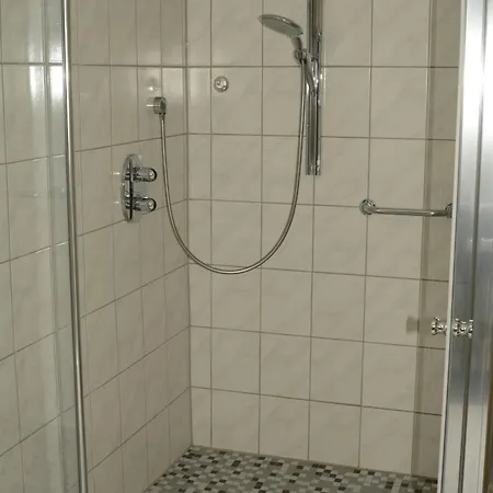 Appartement Ferienwohnung-Eifel Ernstbergblick 1