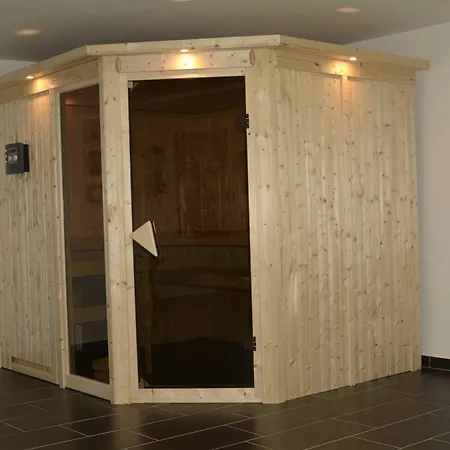 Appartement Ferienwohnung-Eifel Ernstbergblick 1 *