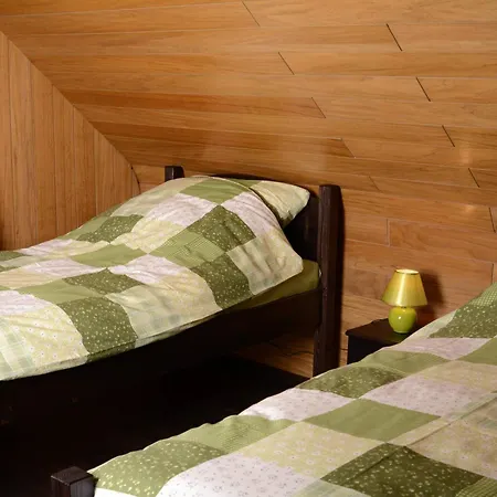Appartement Ferienwohnung-Eifel Ernstbergblick 1